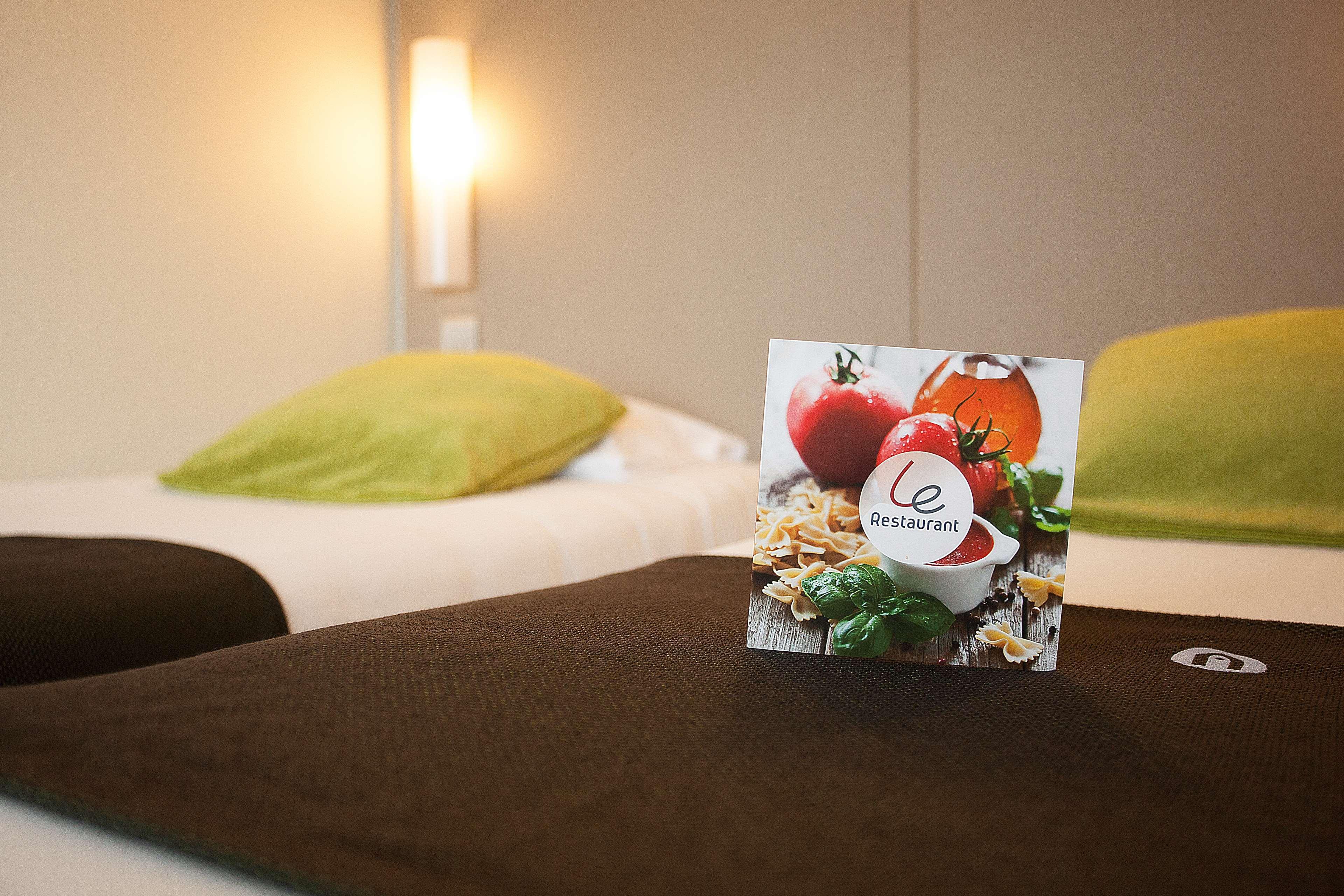Campanile Marseille Vitrolles Griffon Hotel Екстериор снимка